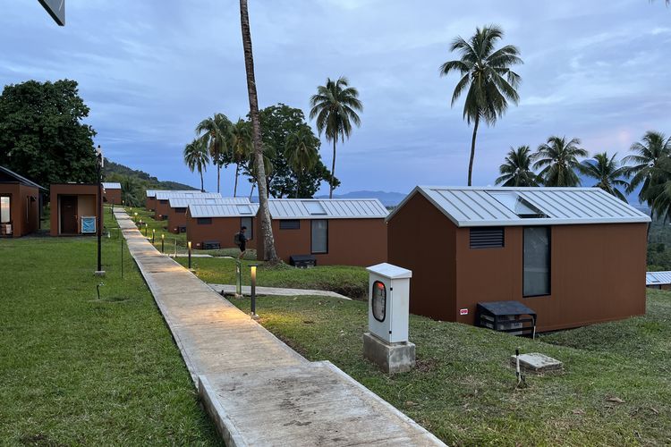 Bobocabin Bunaken Hills, bobocabin bunaken hills manado, Bobocabin bunaken hills, bobocabin bunaken prices, tempat menginap di bunaken, Staycation View Laut, Gunung dan Kota Manado, Harga Mulai Rp 500.000