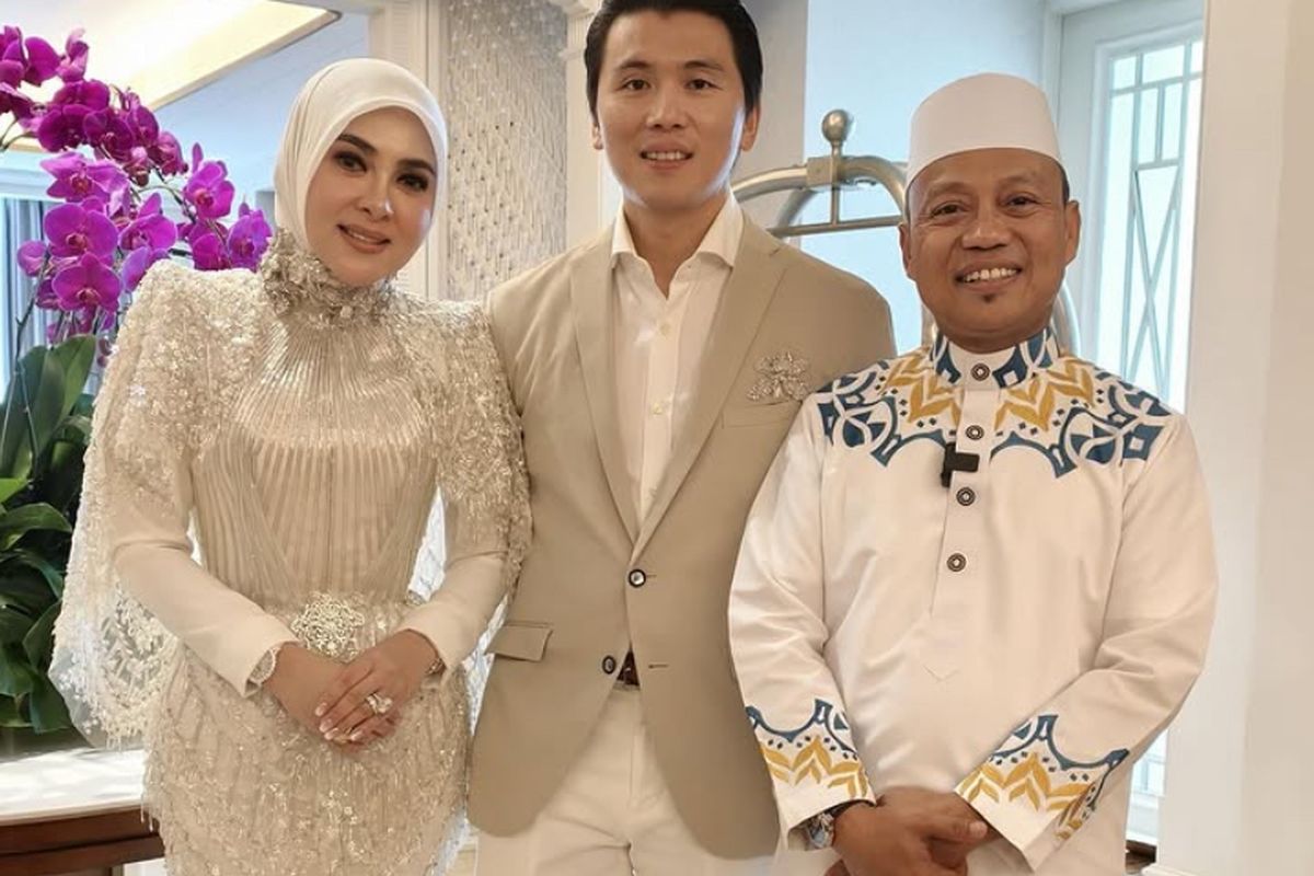 Syahrini, cincin syahrini, yellow diamond, Kilau Yellow Diamond Syahrini Saat Ultah ke-45, Harganya Capai Rp 18 M