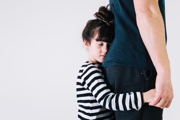 parenting, tips parenting, tips parenting anak, mengajari anak percaya diri, cara mengajari anak agar berani dan percaya diri, tips orangtua mengajari anak, tips mengajarkan anak percaya diri, tips mengajari anak, 6 Tips Mengajari Anak agar Percaya Diri Menurut Pakar, 1. Konsisten dengan batasan, 2. Belajar mengatakan "tidak", 3. Tidak terlalu sering meminta maaf, 4. Pertahankan pendapat, 5. Tunjukkan harga diri yang kuat, 6. Prioritaskan diri sendiri