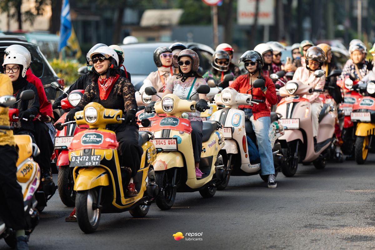 Repsol, Girls Day Out, Komunitas Motor Perempuan Gelar Riding Kartini di Bandung