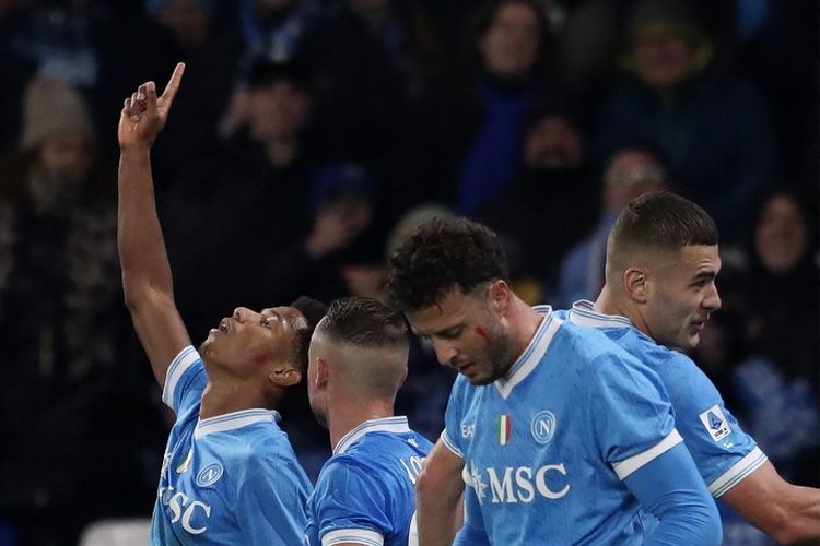 Napoli, Liga Italia, Fiorentina, Juventus, Atalanta, fiorentina, napoli, juventus, atalanta, liga italia, Klasemen Liga Italia: Napoli ke Puncak, Juventus Terancam Disalip Como