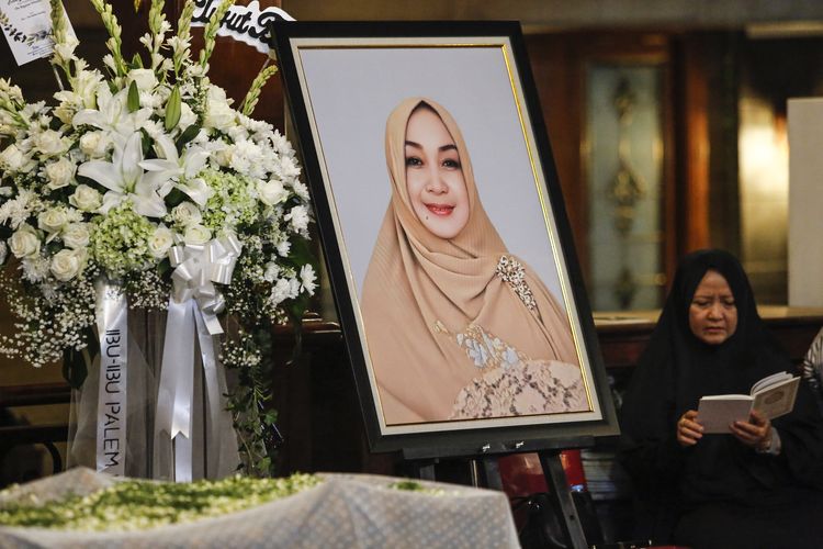 Wiranto, Uga Wiranto, Rugaiya Usman, Rugaiya Usman Wiranto, uga wiranto, perjalanan cinta wiranto dan rugaiya usman, Perjalanan Cinta Wiranto dan Rugaiya Usman, 50 Tahun Mengarungi Kebersamaan