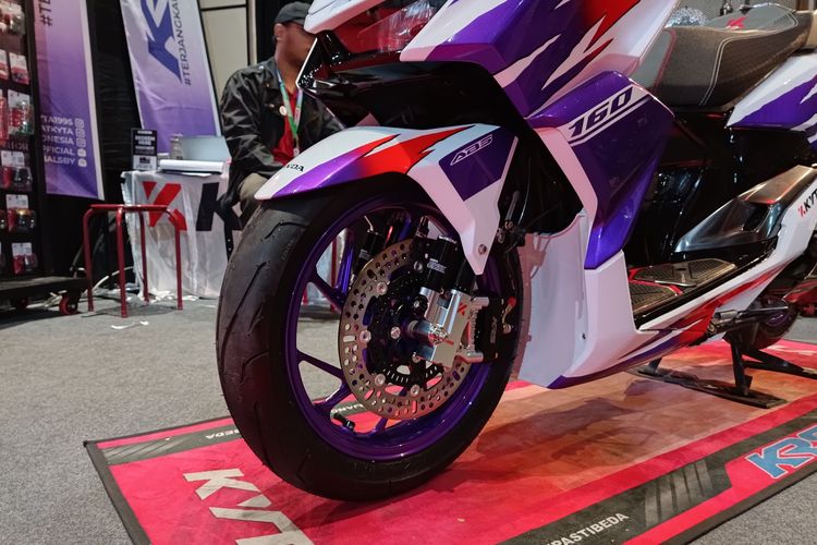 Fireblade, Vario 160, honda vario, Honda Vario 160, modifikasi honda vario, Modifikasi Honda Vario 160 dengan Gaya Fireblade