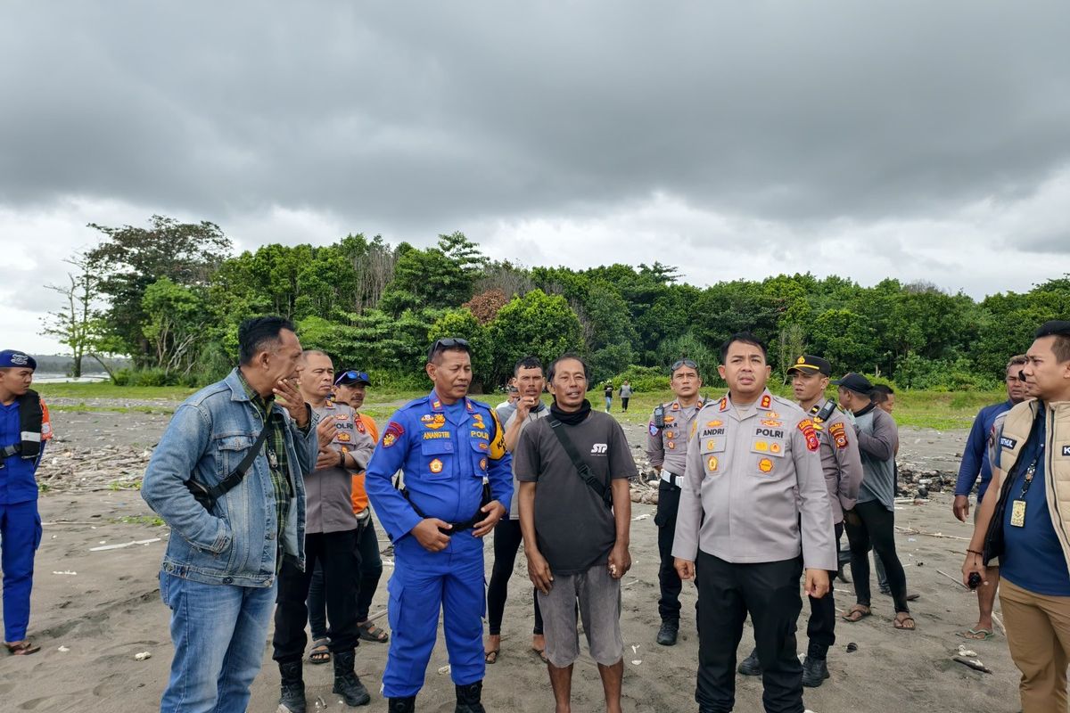Bandung, terjun payung, Tragedi Terjun Payung di Pangandaran, Angin Kencang di Ketinggian 10.000 Feet Diduga Jadi Pemicu, Perubahan Angin di Ketinggian 10.000 Feet, Saksi Mata: Parasut Mengembang tapi Turun Sangat Cepat, Identitas Korban dan Atensi KONI Jabar, Kegiatan Dihentikan Sementara