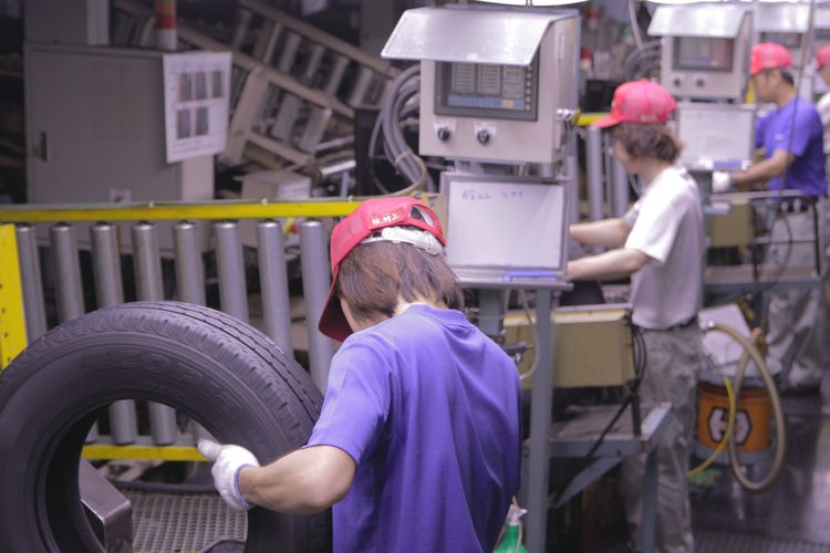 pabrik, Bridgestone, Dari Karet Sampai Siap Pakai, Begini Proses Produksi Ban Bridgestone