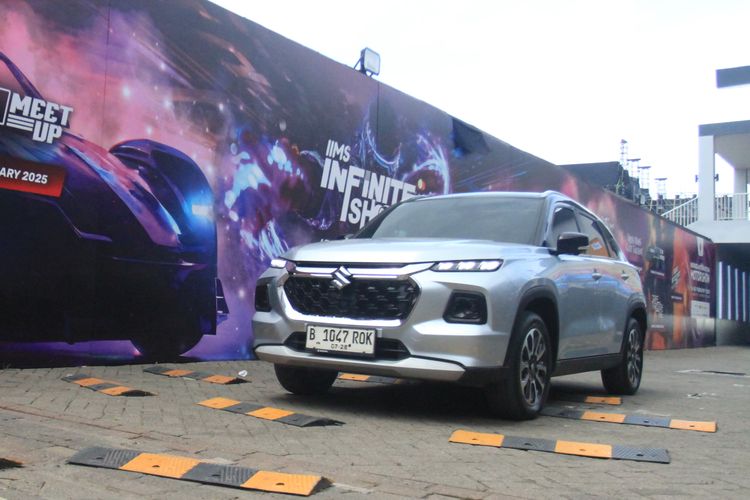 Suzuki Indomobil Sales, teknologi mild hybrid, Mobil hybrid, penjualan meningkat, Mobil Hybrid, Tren Mobil Hybrid: Penjualan Suzuki Capai 52% di 2025