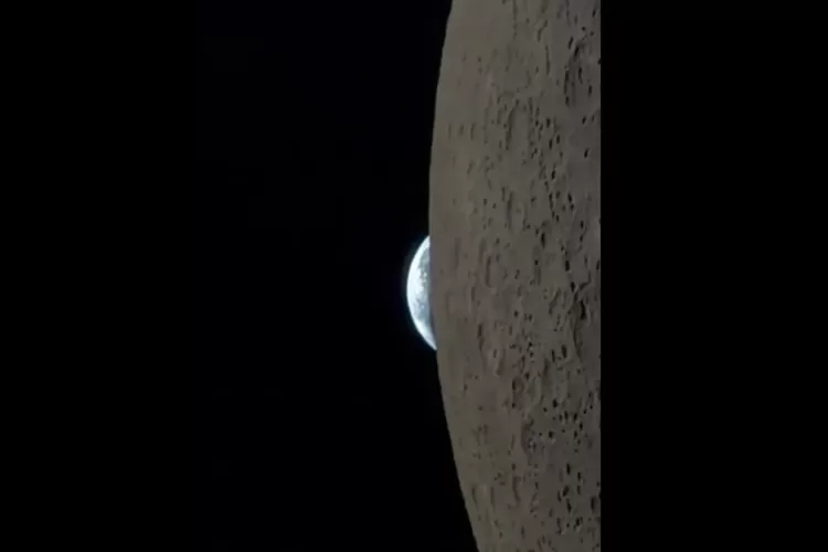 Earthset, Bulan, Bumi, Artemis II, iPhone, Direkam Pakai iPhone, Ini Momen Bumi “Tenggelam” di Balik Bulan