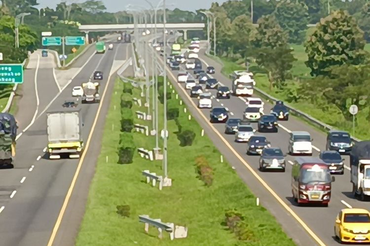 perjalanan jauh, mesin mobil, Jangan Langsung Matikan Mesin Mobil Setelah Perjalanan Jauh, Ini Alasannya