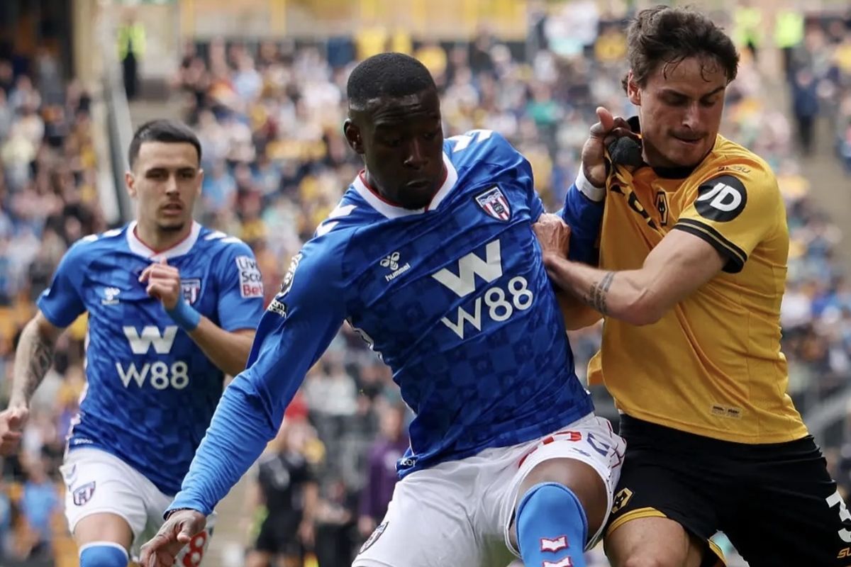 Sunderland, Wolverhampton Wanderers, Wolves, Premier League, Perjuangan 10 Pemain Sunderland Curi 1 Angka di Markas Serigala