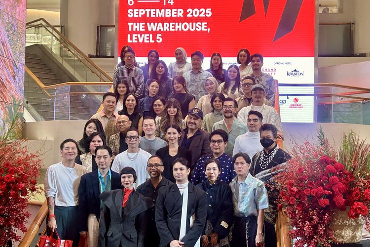 Plaza Indonesia, Plaza Indonesia Fashion Week, fashion show jakarta, Plaza Indonesia Fashion Week 2025, tema Plaza Indonesia Fashion Week 2025, fashion show jakarta 2025, Plaza Indonesia Fashion Week 2025 Hadirkan 35 Show Eksklusif Karya Desainer Indonesia, Perayaan besar 35 tahun Plaza Indonesia, 100 persen brand lokal di panggung utama, Kurasi ketat, hanya 35 show terpilih, PIFW 2025 diharapkan jadi wadah brand, desainer, dan pencinta fashion, Ruang kolaborasi dan inspirasi gaya hidup