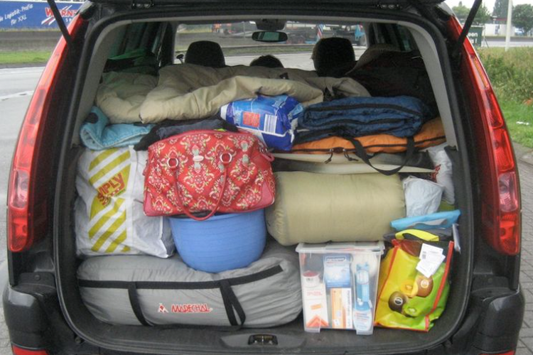 perjalanan mudik, Batas Aman Bawa Barang Saat Perjalanan Mudik, Tak Perlu Sampai Atap