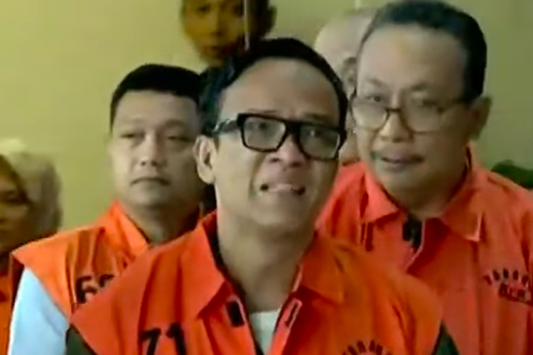 Mahfud MD, Immanuel Ebenezer, Wamenaker Immanuel Ebenezer, immanuel ebenezer ditahan KPK, Immanuel Ebenezer dicopot dari Wamenaker, Mahfud MD Puji KPK Tangkap Immanuel Ebenezer, Prabowo Tak Lindungi Pejabat Sendiri, Mahfud Puji Prabowo Konsisten Tak Lindungi Pejabat, Dugaan Pemerasan Sertifikasi K3, Istana Siapkan Pengganti Noel, Profil Immanuel Ebenezer