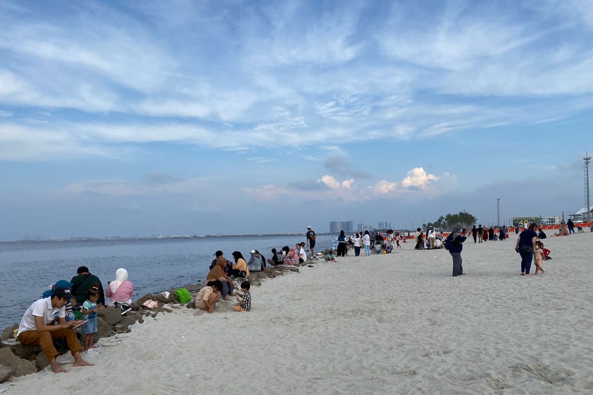 Transjabodetabek T31, tempat wisata di PIK 2, tempat wisata di PIK, Wisata PIK 2, Tempat wisata di PIK 2, wisata pik 2, tempat wisata pik 2, tempat wisata PIK, tempat wisata yang dilewati Transjabodetabek T31, rute t31 transjakarta, halte transjakarta T31, tarif transjakarta T31, 5 Tempat Wisata di PIK 2 yang Dilewati Transjabodetabek Blok M-PIK 2, 1. Pantai Pasir Putih PIK 2, 2. La Riviera, 3. San Antonio, 4. Aloha Pasir Putih, 5. Pantai Maju