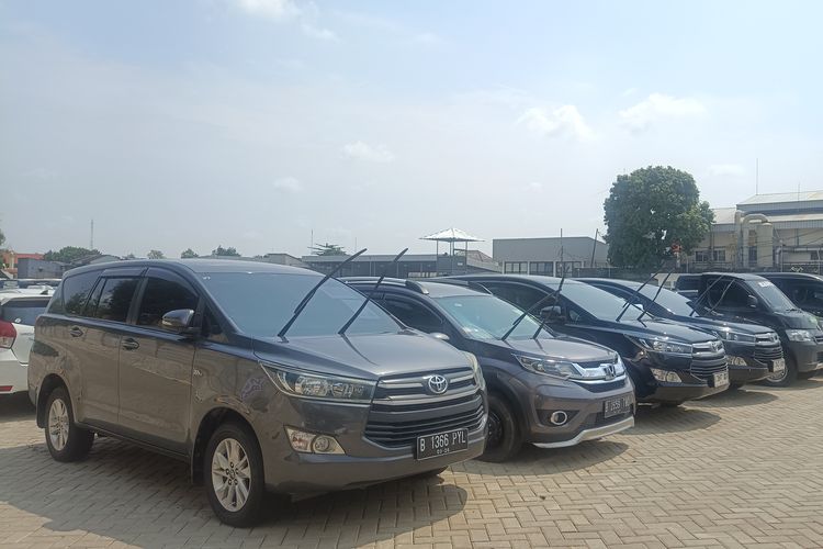 mobil bekas, masyarakat umum, Bongkar Mitos Lelang Mobil: Siapa Saja Bisa Beli Mobil Bekas