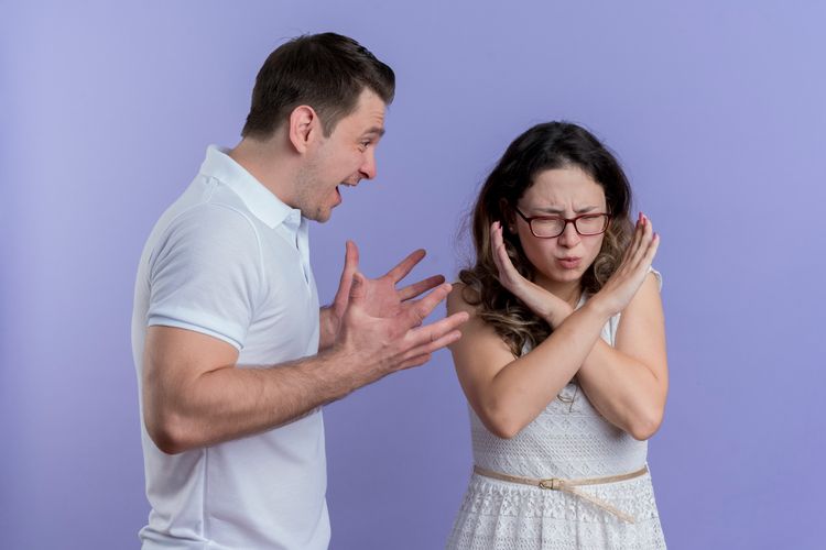Ghosting, ghosting, apa itu ghosting, ghosting boleh dilakukan, mengghosting seseorang, dampak dari ghosting, ghosting positif, ghosting dalam hubungan, 6 Alasan Ghosting Dibolehkan, untuk Keselamatan dan Kesehatan Mental, 1. Demi keselamatan diri, 2. Menjaga kesehatan mental, 3. Ketika menghadapi perilaku tidak menghargai, 4. Saat dihantui atau dikejar setelah menolak, 5. Dalam situasi kekerasan atau mengancam, 6. Menghindari pelecehan atau gangguan