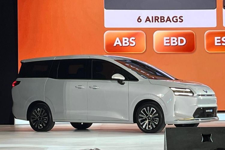 MPV Hybrid, Kecelakaan Kereta, Palang Pintu, Jaecoo J5 EV, palang pintu, Populer Otomotif, artikel terpopuler, kecelakaan kereta, JAECOO J5 EV, Honda WN7, wuling darion, BYD Luncurkan MPV Hybrid M9, Wuling Darion Meluncur