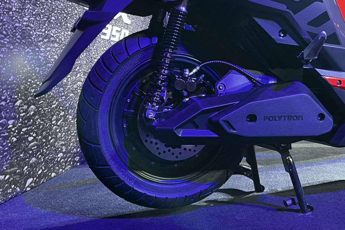 motor listrik, ban motor listrik, Mitos atau Fakta Tambal Ban Motor Listrik Lebih Sulit?