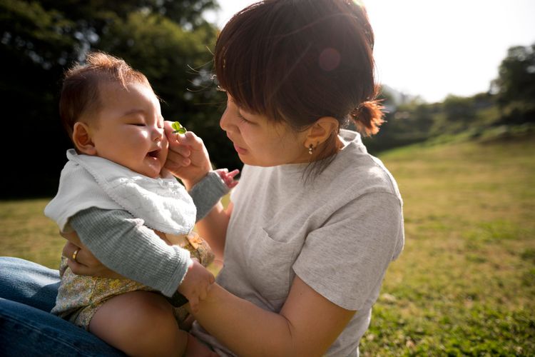 bonding time, bonding time artinya, bonding time adalah, bonding time ayah dan anak, ibu bonding time, bonding time ibu dengan anak, Peran Ayah dan Ibu dalam Bonding Time Anak, Mana yang Lebih Penting?