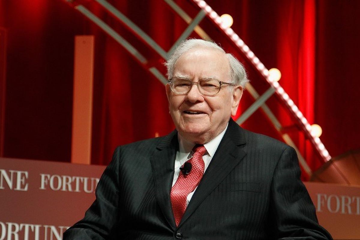Warren Buffett, Warren Buffett Beri Gen Z Nasihat soal Menabung, Membeli Rumah, dan Membelanjakan Uang, Nasihat soal menabung, Nasihat soal kebiasaan berutang, Nasihat soal membeli rumah, Nasihat soal membelanjakan uang