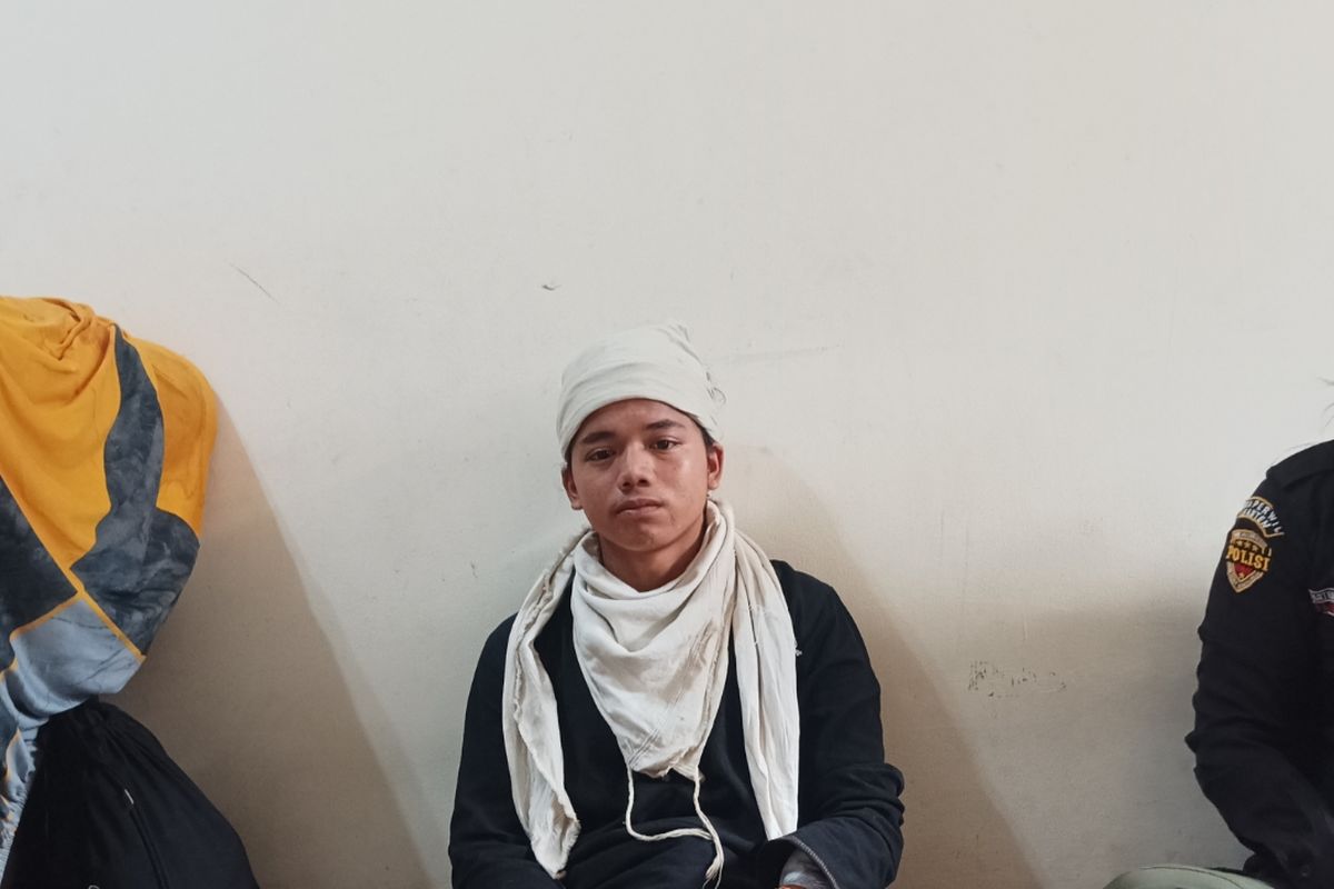 Baduy, Jakarta, warga Baduy, warga baduy, ditolak RS, warga baduy dibegal, Kisah Repan, Warga Baduy Korban Begal: Sempat Ditolak Berobat di RS, Kesulitan Mendapat Perawatan, Oom menyebut bahwa kasus pembegalan tersebut telah dilaporkan ke Polsek Cempaka Putih., Gubernur DKI Membantah Ada Penolakan, Wamenkes Akan Beri Teguran