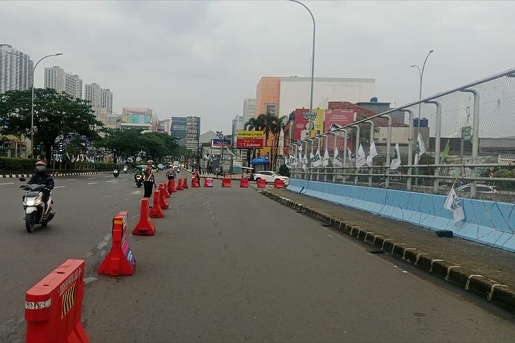 kemacetan, Margonda, rekayasa lalu lintas, Satlantas, Polres Metro Depok, exit tol, Simak Rekayasa Lalu Lintas di Exit Tol Margonda 1 pada Pagi Hari