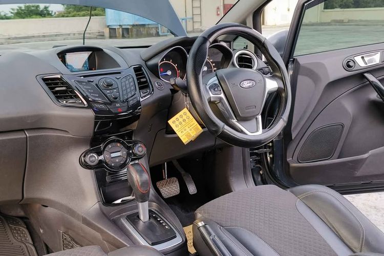 bengkel spesialis Ford, Eyna Motor, Ford Fiesta, ford fiesta, Ford Fiesta Bekas, Ford Fiesta matik, Minat Ford Fiesta Bekas, Segini Biaya Servis di Bengkel Spesialis