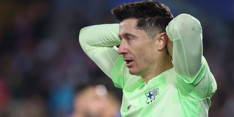 Polandia, Jan Tomaszewski, Robert Lewandowski, Liga Spanyol, Barcelona, bursa transfer, Bursa Transfer, Legenda Polandia Desak Robert Lewandowski Hengkang dari Barcelona