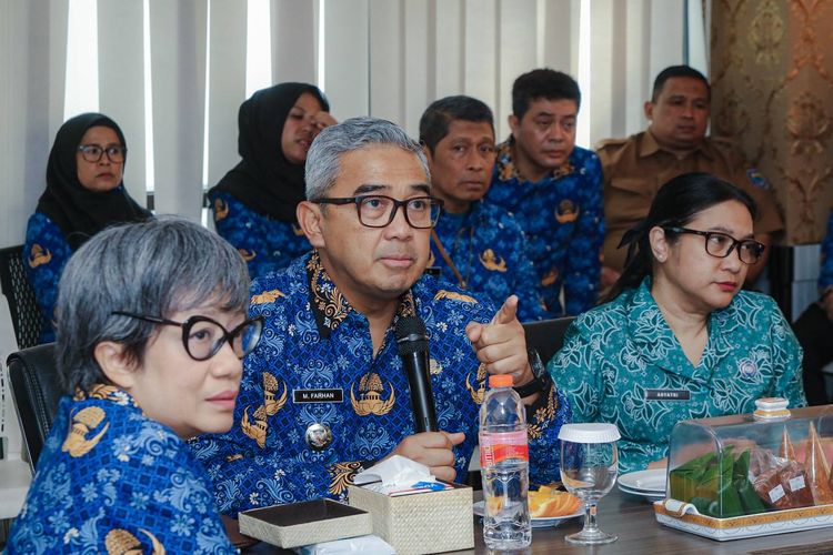 Polda Jabar, tempat perjudian, kasino, Kapolda Jabar, Rudi Setiawan, Tempat perjudian, Wali Kota Bandung, Farhan, akses kasino, Kasino di Bandung Pakai Akses Kartu dan PIN Khusus: Kapolda Jabar Terkejut, Wali Kota Akui Kecolongan