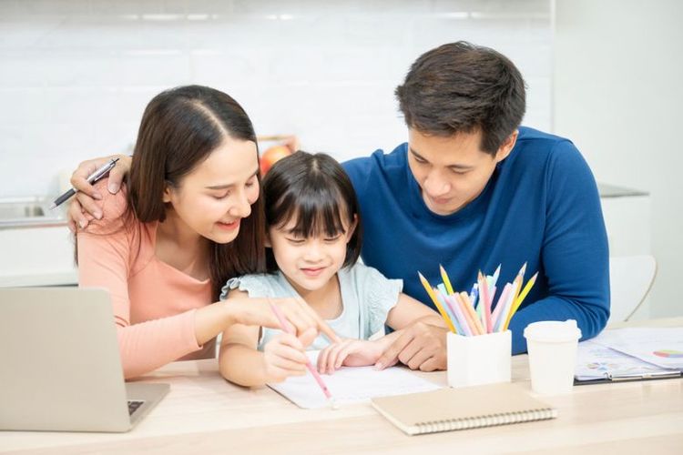 ucapan hari ayah dari istri untuk suami, ucapan hari ayah untuk suami tercinta, ucapan hari ayah untuk suami, ucapan selamat hari ayah suamiku, selamat hari ayah 2025, hari ayah sedunia kapan, 12 november ada apa, 50 Ucapan Selamat Hari Ayah untuk Suami yang Menyentuh Hati