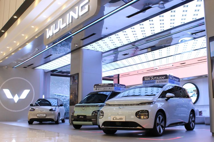 rute alternatif, Istana Negara, Otomotif Indonesia, Insentif Mobil Listrik Berakhir, Merek Mobil Baru, Pemutihan Pajak Kendaraan, Merek Mobil Baru 2026, Demo Lanjutan di Istana