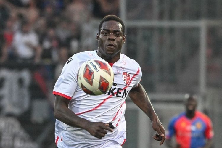 Mario Balotelli, Al Ittifaq, Liga Italia, Chievo Verona, Balotelli Latihan bersama Chievo Usai Terdampak Perang Iran-AS
