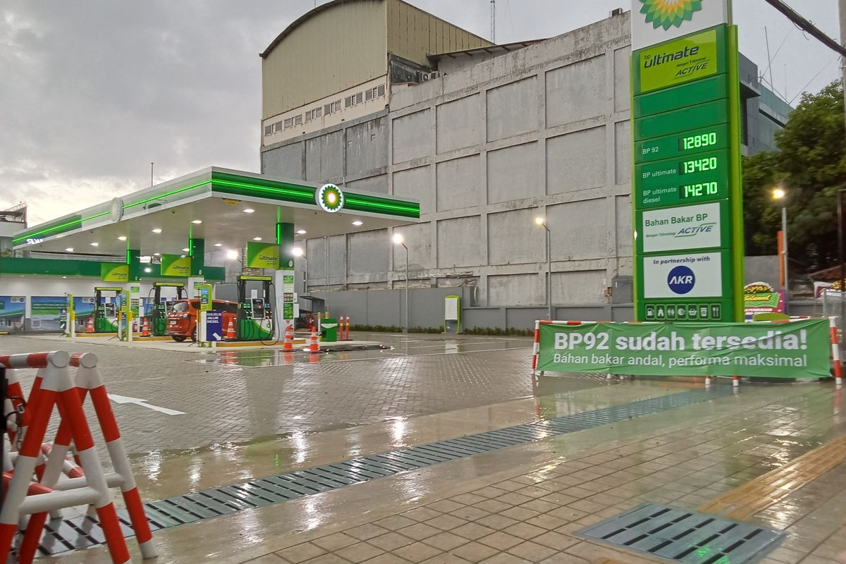 SPBU, Harga BBM Pertamina, harga BBM Shell, harga bbm bp, harga bbm 1 november 2025, Mulai 1 November 2025, Harga BBM BP-AKR dan Shell Turun, Dex Series Naik Tipis