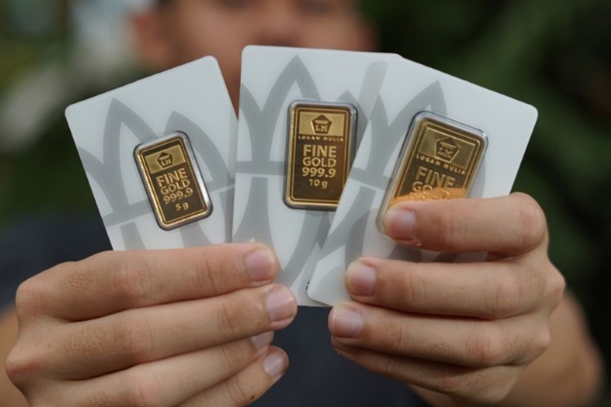 harga emas, Harga emas Antam, harga emas Antam, harga emas Antam hari ini, Harga Emas Antam Hari Ini Hanya Naik Rp 1.000 per Gram, Buyback Jadi Rp 2,268 Juta per Gram, 1. Akses dan daftar akun, 2. Pilih produk dan tentukan lokasi pengambilan, 3. Lanjutkan pembayaran dan selesaikan transaksi, 4. Ambil emas di lokasi pengambilan sesuai jadwal