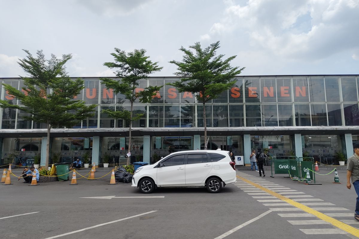 Stasiun Pasar Senen, naik kereta jarak jauh dari stasiun pasar senen, berangkat dari stasiun pasar senen, Naik Kereta Jarak Jauh dari Stasiun Pasar Senen? Begini Alurnya