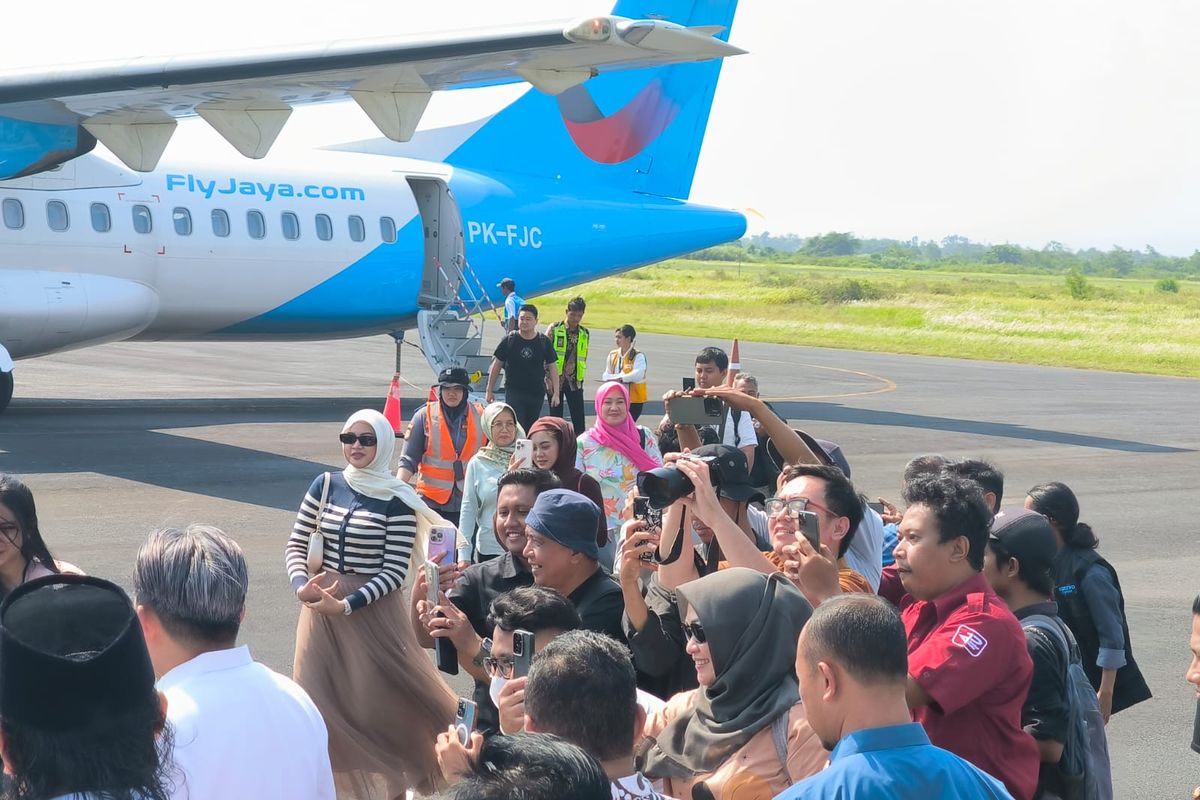 Fly Jaya, jember-jakarta, Penerbangan Fly Jaya Jember-Jakarta, Penerbangan Fly Jaya Jember-Jakarta Berhenti: Apa Alasan di Balik Keputusan Ini?
