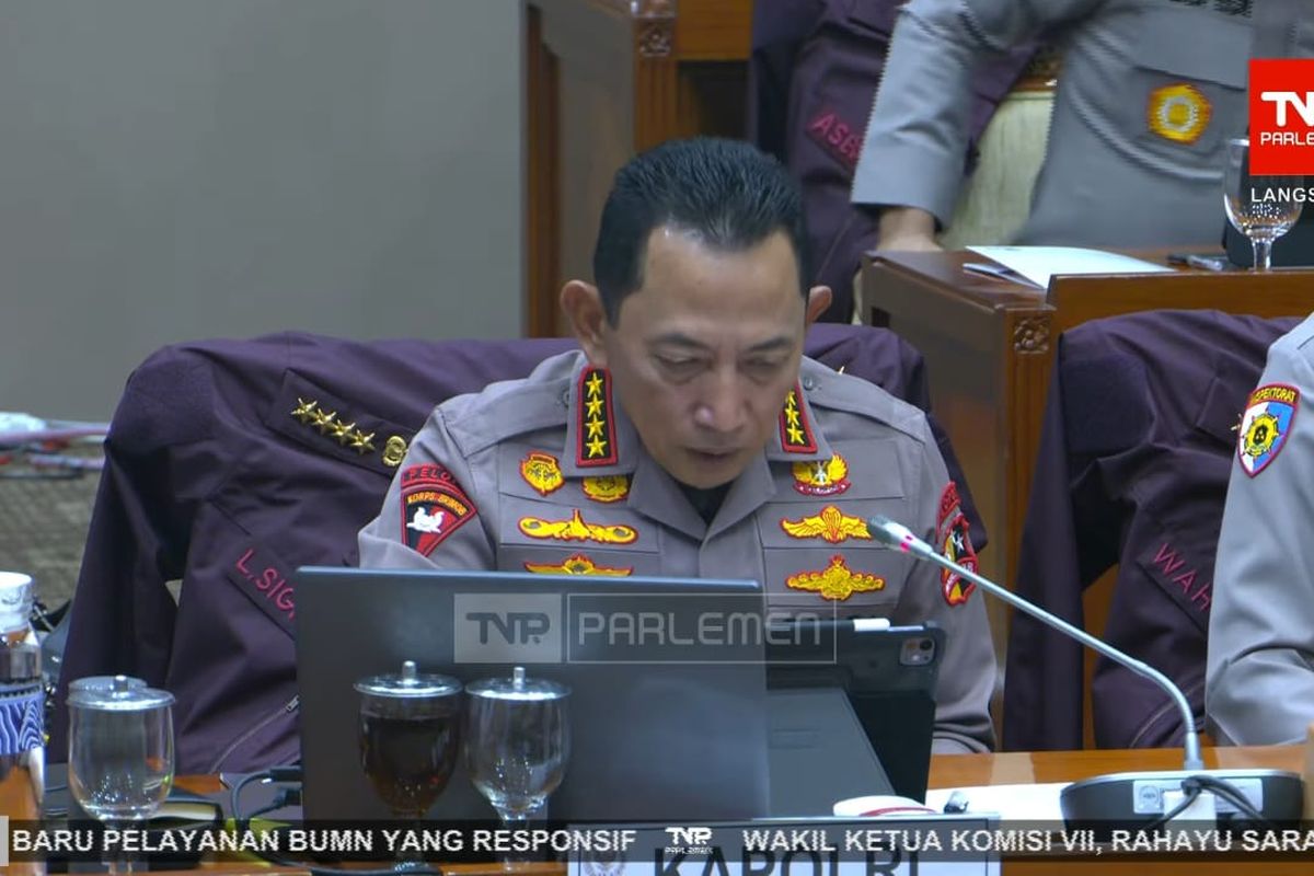 Polri, Kapolri, Kapolri Nilai Polri Lebih Ideal Tetap di Bawah Presiden