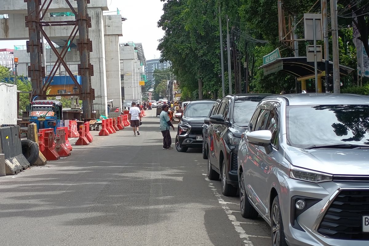 parkir, mobil matik, parkir paralel, Cara Parkir Paralel Mobil Matik yang Benar agar Bisa Didorong