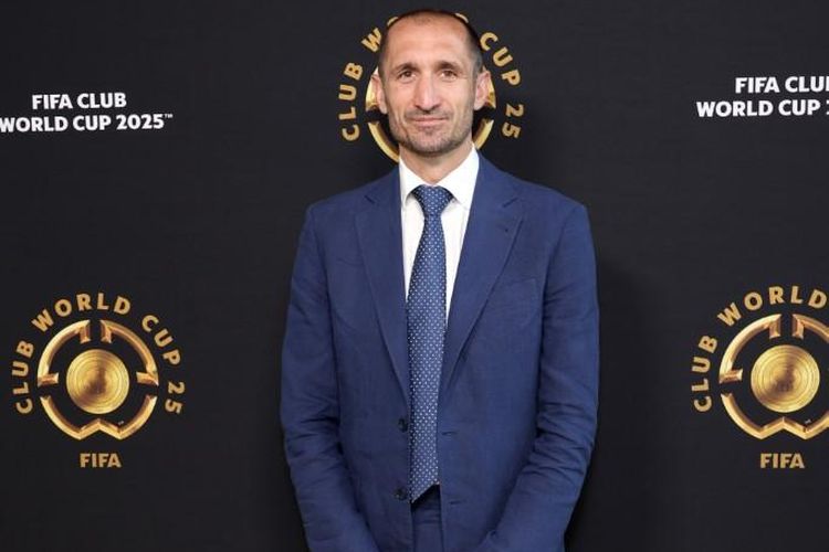 Juventus, Damien Comolli, Giorgio Chiellini, Pierre Kalulu, Inter Milan, Imbas Protes Keras ke Wasit, Juventus Terancam Kehilangan Dua Sosok Ini