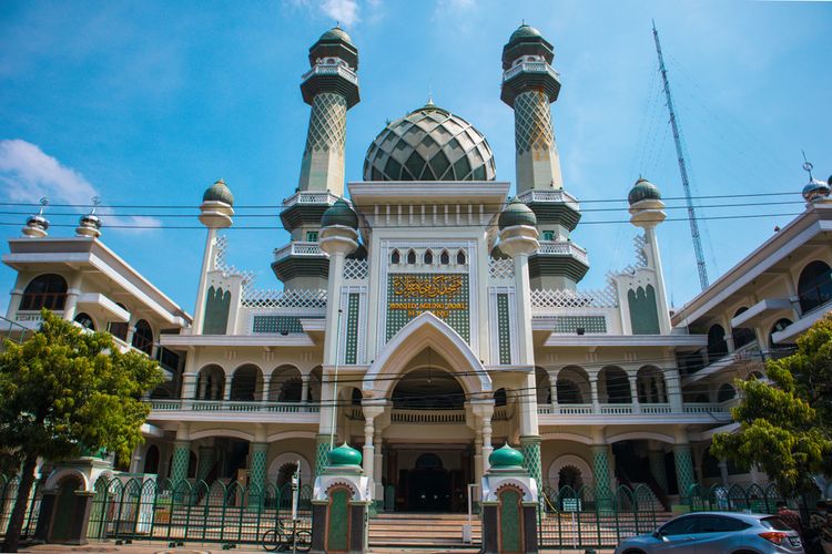 504 Gateway Time-out, 1. Masjid Tiban Turen, 2. Makam Ki Ageng Gribig, 3. Masjid Agung Jami' Malang, 4. Masjid Agung An-Nuur, 5. Masjid Salman Al-Farisi