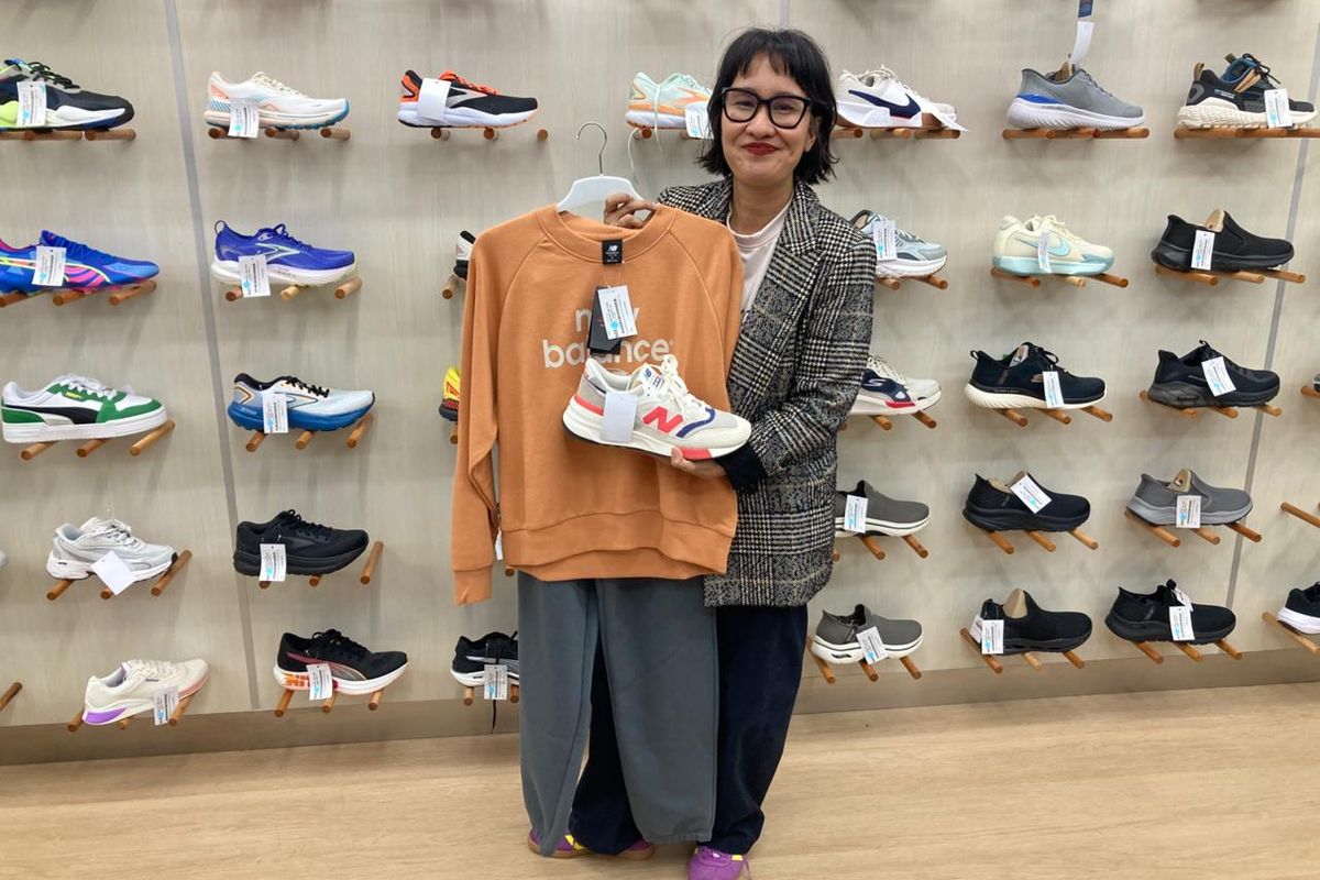 New Balance, Tips Tetap Hangat dan Modis Saat Musim Hujan