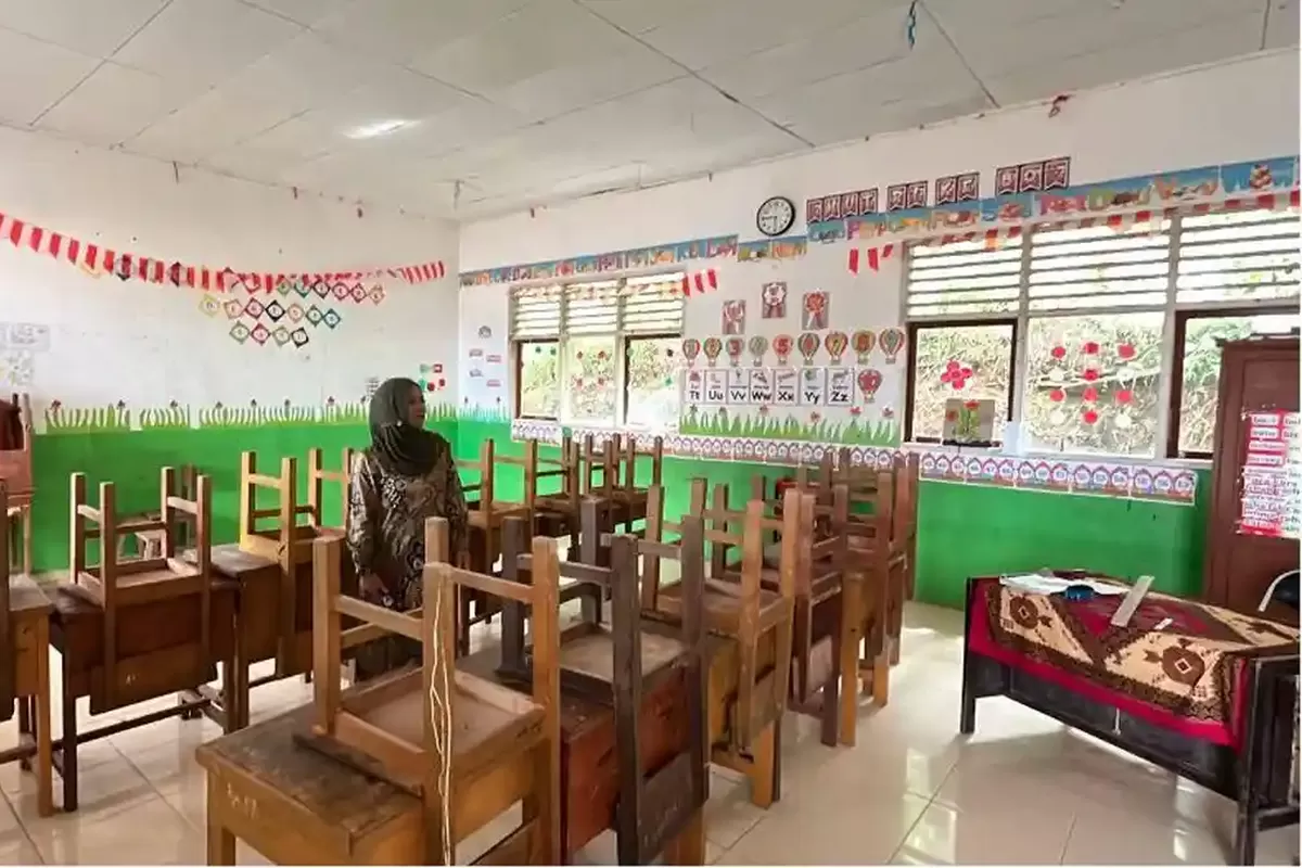 Agam, 9 Bangku Kosong di SDN 33 Koto Alam, Duka Guru di Agam Kehilangan Murid Akibat Banjir Sumatera, Sekolah Sunyi Pasca Banjir Bandang Agam, Kekhawatiran yang Menjadi Kenyataan, Sembilan Murid, Sembilan Bangku Kosong, Trauma Murid dan Guru, Kisah Novian Aulia Putri, Senyum Terakhir di Sekolah