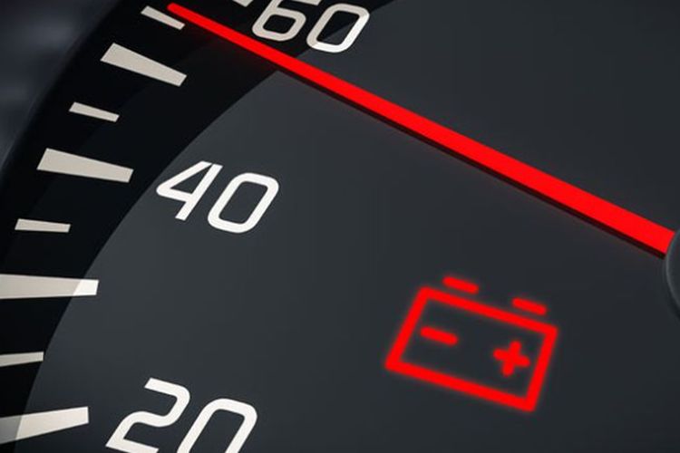 lampu indikator aki, kerusakan alternator, diagnosa kelistrikan, Ari Yanuar, Mengatasi Lampu Indikator Aki Menyala: Alternator atau Aki?