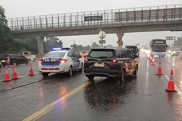 jalan beton, jalan aspal, Awas, Kombinasi Jalan Aspal dan Beton Berbahaya Saat Hujan