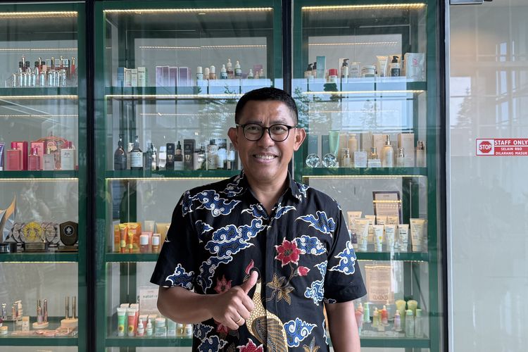 skincare, Mengenal Bahan Skincare Alami dari Hutan Kalimantan dan Manfaatnya, Macaranga untuk Anti-Aging dan Antiinflamasi, Artocarpus, Bantu Mencerahkan Kulit, Ficus, Kaya Antioksidan untuk Kesehatan Kulit, Dari Pengetahuan Tradisional ke Validasi Ilmiah, Peluang Besar untuk Industri Skincare Lokal