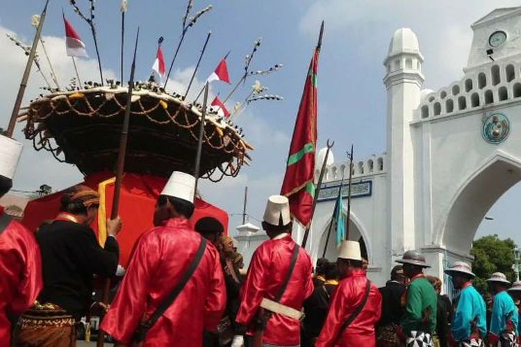 Solo, Keraton Solo, Mataram Islam, Jawa Tengah, Wisata Solo, Wisata ke Keraton Solo, Mengenang Kejayaan Kerajaan Mataram Islam