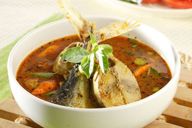 cara mengolah ikan tongkol, cara mengolah ikan tongkol yang enak, cara mengolah ikan tongkol agar tidak gatal, cara mengolah ikan tongkol basah, cara hilangkan rasa pahit ikan, Cara Olah Ikan Tongkol Supaya Bagian Hitamnya Tak Lagi Pahit, Pakai 1 Bahan Ini, 1. Cuci Ikan Tongkol Hingga Bersih, 2. Gunakan Air Jeruk Nipis atau Lemon, 3. Rendam dengan Garam atau Air Cuka, 4. Masak dengan Bumbu Kuat, 5. Hindari Memasak Terlalu Lama