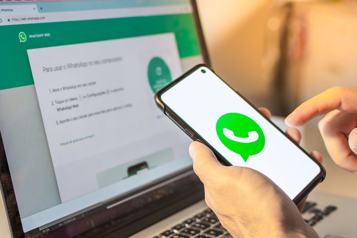 cara mengatasi gagal scan kode QR WhatsApp Web, Penyebab gagal scan kode QR WhatsApp Web, kenapa tidak bisa memindai kode QR WhatsApp Web, penyebab gagal scan kode QR WhatsApp Web, penyebab gagal scan kode QR WhatsApp web, Kenapa tidak bisa memindai kode QR WhatsApp Web, 10 Cara Mengatasi Gagal Scan Kode QR WhatsApp Web, Jangan Panik, 1. Salah pindai kode QR WhatsApp, 2. Kode QR Whatsapp Web tidak terbaca dengan jelas, 3. Koneksi internet buruk, 4. Bug pada sistem aplikasi atau HP, 1. Periksa koneksi internet, 2. Refresh WhatsApp Web, 3. Update browser, 4. Hapus cache dan cookie browser, 5. Matikan VPN, 6. Periksa jumlah perangkat yang tertaut, 7. Pindai kode QR WhatsApp dengan benar, 8. Perjelas kode QR WA, 9. Restart aplikasi WhatsApp, 10. Hapus cache aplikasi WhatsApp