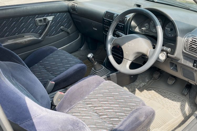 interior, Jok Mobil, mobil, fabric, Jok fabric, Tren Jok Fabric kembali Naik Daun, Bukan Sekadar Nostalgia Mobil Lawas