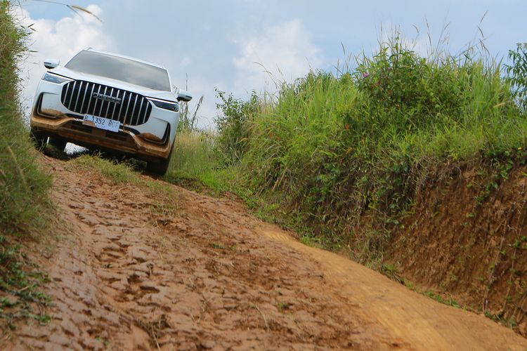 Jaecoo, All Wheel Drive, fitur, roda, Jaecoo J8, Off-Road, mesin, off-road, all wheel drive, Kupas Teknologi Jaecoo J8 AWD, SUV Mewah yang Mampu Diajak Off-Road