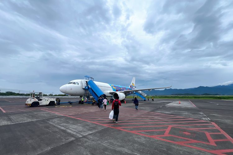 Maskapai Penerbangan, cuaca buruk, Sebab pesawat terlambat, Kemenhub: Cuaca Jadi Penyebab Utama Keterlambatan Penerbangan Domestik